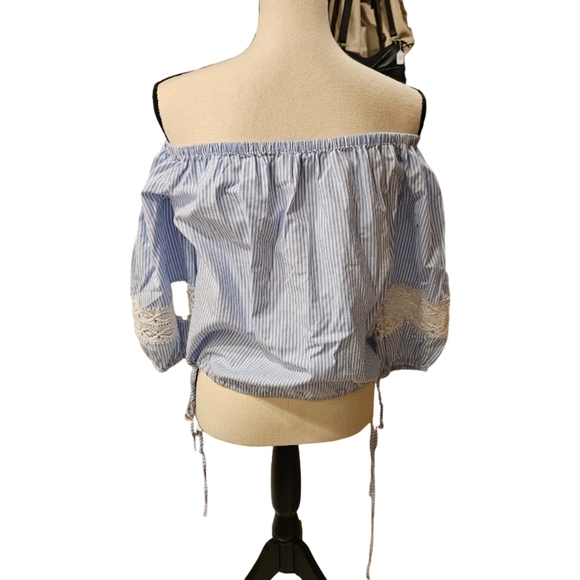 Lumbered Crochet Trim Top - Picture 9 of 12